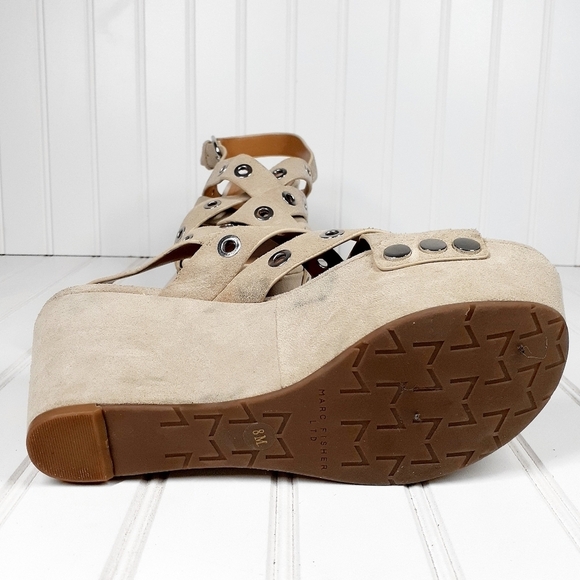 Marc Fisher LTD Bloom Grommet Tan Suede Leather Platform Sandals D167 - Picture 12 of 13
